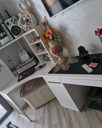 Scrivania ikea 