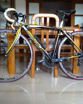 bici corsa in carbonio