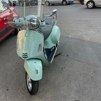 Vespa 310 gts Colore amabile