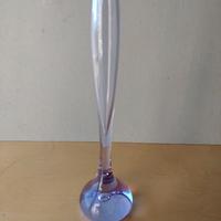 Vasetto in vetro viola artistico con bolla d'aria