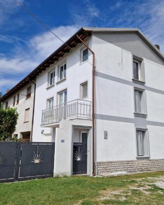 CASA DI TESTA BICAMERE CON GIARDINO