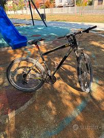 Discovery Adventures DA85 bicicletta