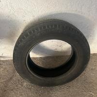 Pneumatico usato in buone condizioni