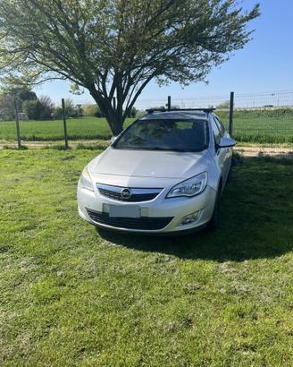 Opel astra sports tourer 1.7CDTI 110CV