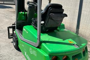 Carrello elevatore batteria nuova