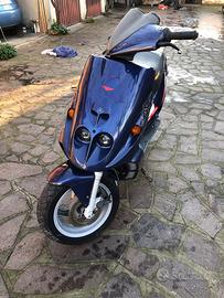 Malaguti phantom in blocco