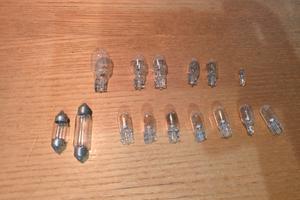 lampadine alogene per auto/moto