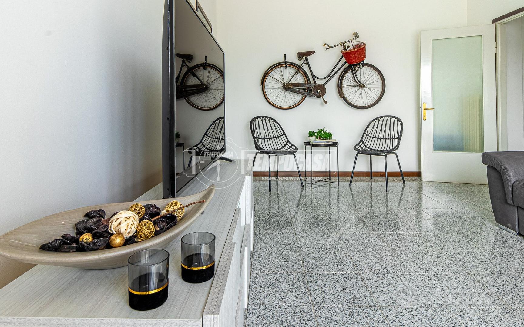 Apartment in Lipomo, Como - Vista 4