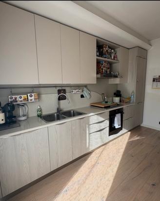 Cucina Moderna Completa con marmo