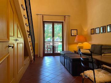 VILLA A SCHIERA A CHERASCO