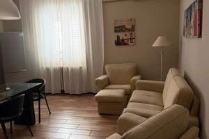 Appartamento arredato con posto auto