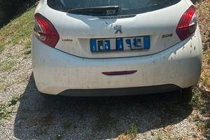 peugeot 208 solo per commercianti
