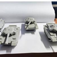 Lotto 4 Carri Armati Giocattolo in Plastica Grigio