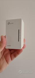 TP-Link AV600 TL-WPA4220 Powerline WiFi Extender