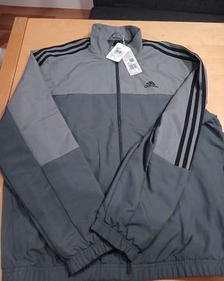 TUTA ADIDAS NUOVA CON CARTELLINO
