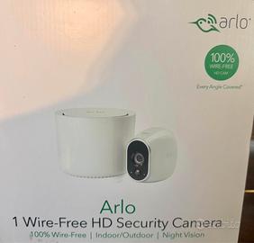 Videocamera da esterno wi-fi Arlo/Netgear