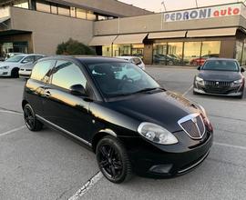 LANCIA Ypsilon 1.2 69 CV Silver 3porte Neopatent