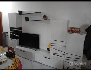 PARETE ATTREZZATA 