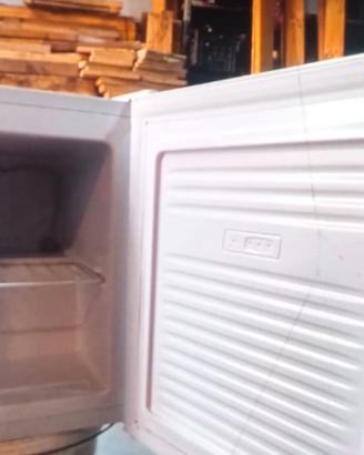 Mini congelatore SILVERCRE come nuovo
