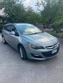 Opel Astra Sport Tourer 1.6 CDTI 136 CV - 2014