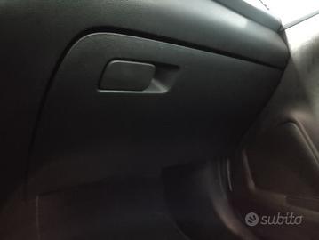 Cassetto portaoggetti HYUNDAI I20 del 2017