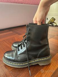 Dr. martens nere