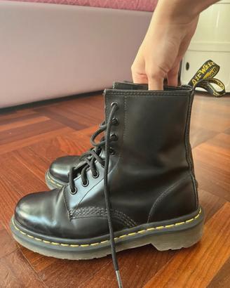 Dr. martens nere