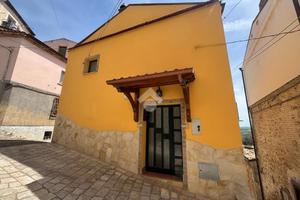 CASA INDIPENDENTE A MONTENERO DI BISACCIA