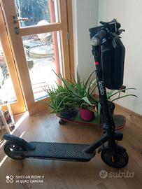 Monopattino elettrico teklio freni a disco