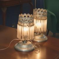 due lampadari con gocce