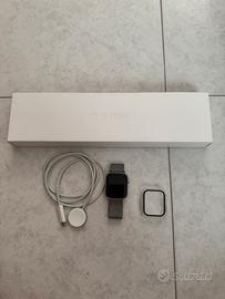 Apple Watch serie 7 in alluminio 41mm