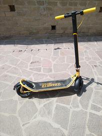 MONOPATTINO A BATTERIA DUCATI