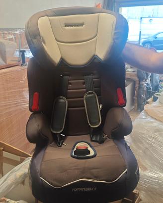 Seggiolino auto Foppapedretti per bambini