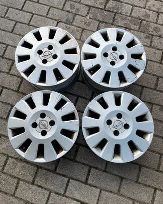 Cerchi in lega 15” Opel