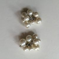 orecchini con perle sintetiche 