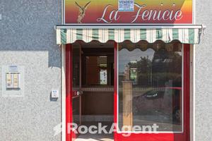 LOCALE COMMERCIALE 2 VETRINE FRONTE STRADA