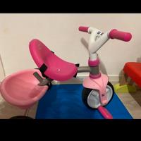 triciclo con maniglia smoby