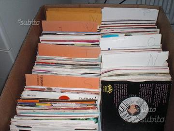 dischi a 45 giri dei BEE GEES e vari