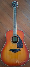 Yamaha FG820 + accessori