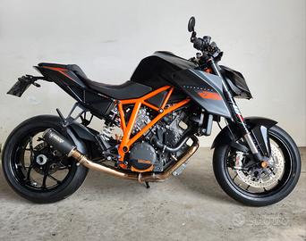 ktm 1290 superduke r 