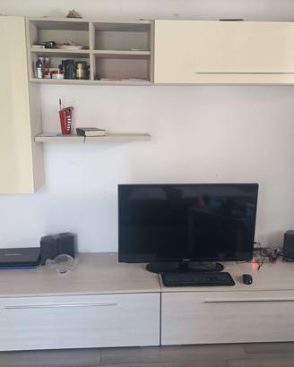 Isola TV con pensili