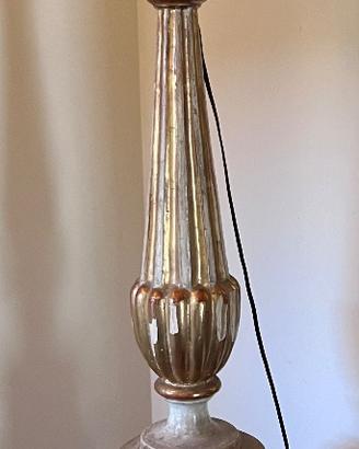 Candelabro in legno da chiesa veneta a lampada