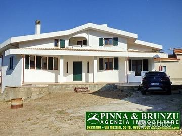 BAULADU - VILLA con grande giardino cortile