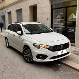 Fiat Tipo 1.6 Mjt SW **CAMBIO AUTOMATICO**