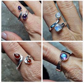 Anello in argento 925 e pietre naturali 