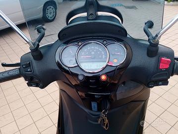 Scooter Piaggio Beverly mod police 300 cc