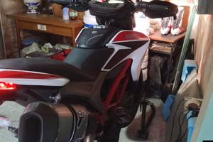 Hypermotard 821 SP