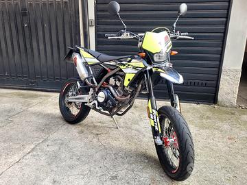 Fantic 125 Supermotard