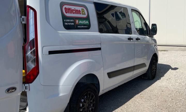 Ford custom doppia cabina