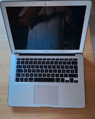 Apple MacBook Air 13” Early 2014 A1466 –i5 1,4 GHz